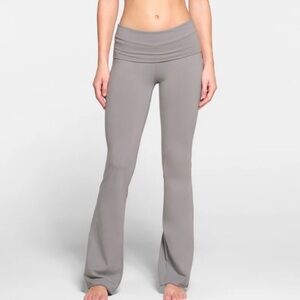 Skims Cotton Jersey Foldover Pants Pacific